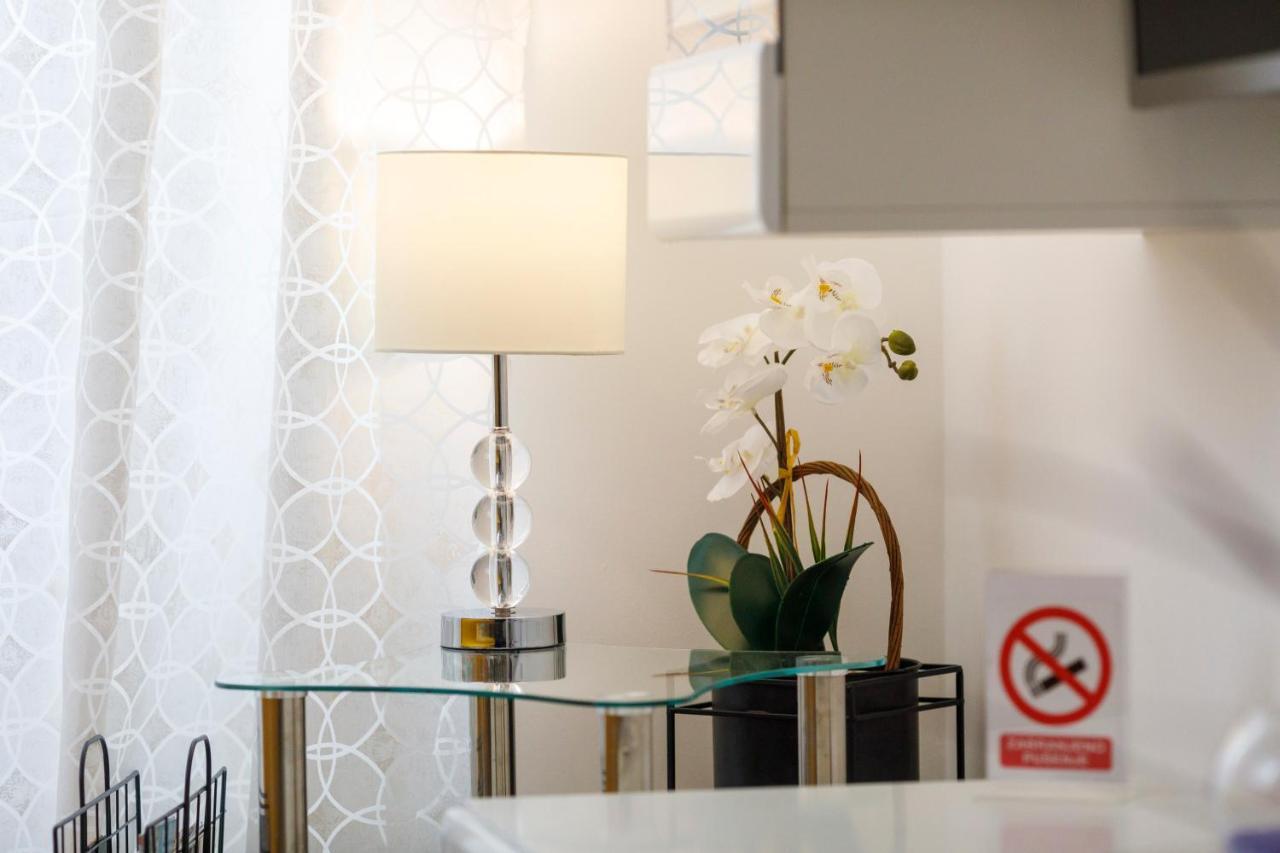 Apartment Grace, Feel At Home - Away From Home Split Eksteriør bilde
