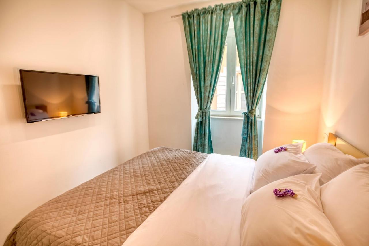 Apartment Grace, Feel At Home - Away From Home Split Eksteriør bilde