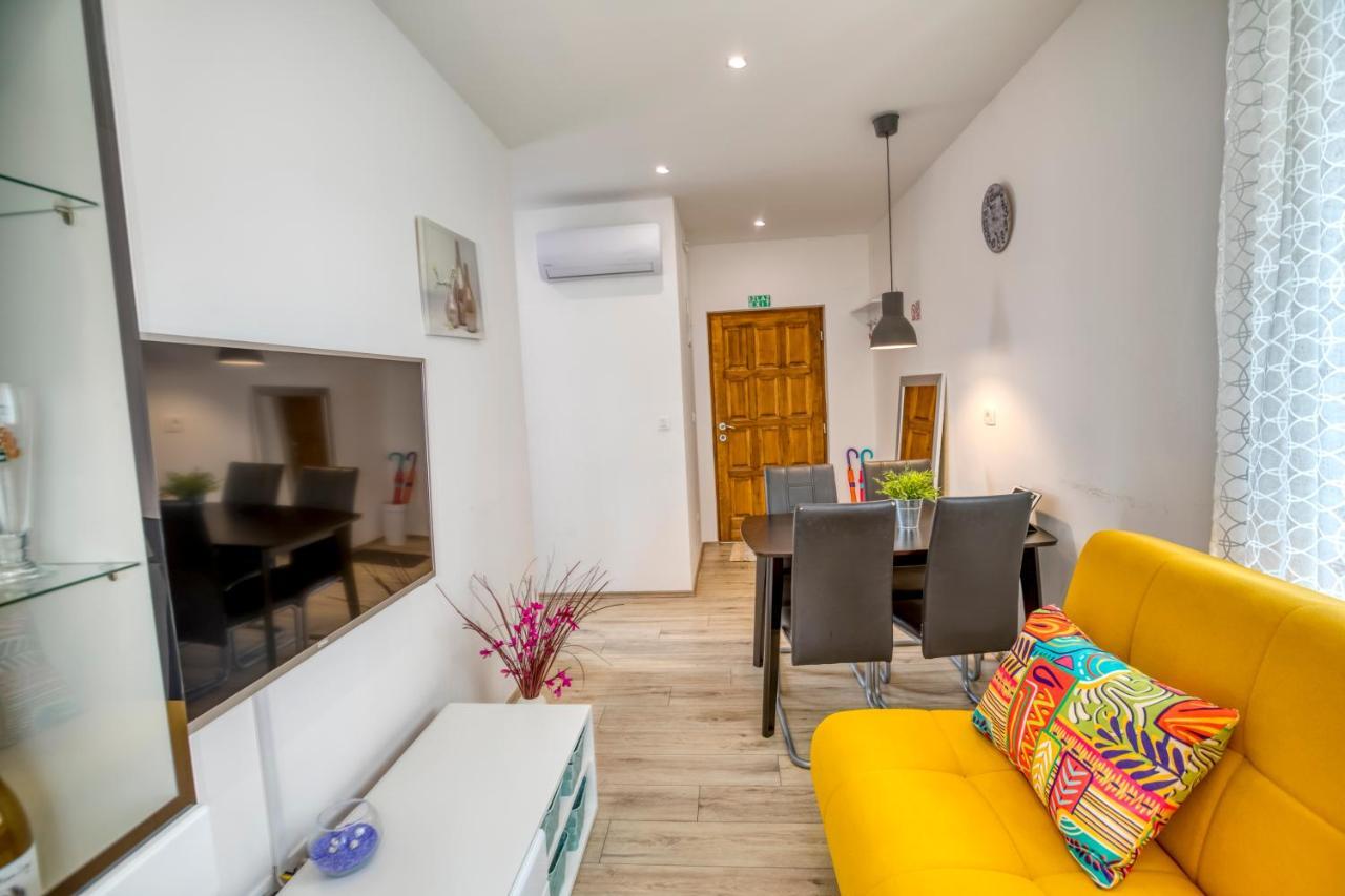 Apartment Grace, Feel At Home - Away From Home Split Eksteriør bilde